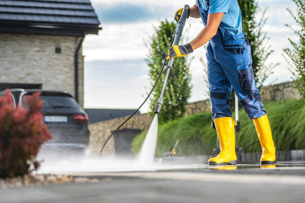 Pressure Washing Contractors in Sneads, FL